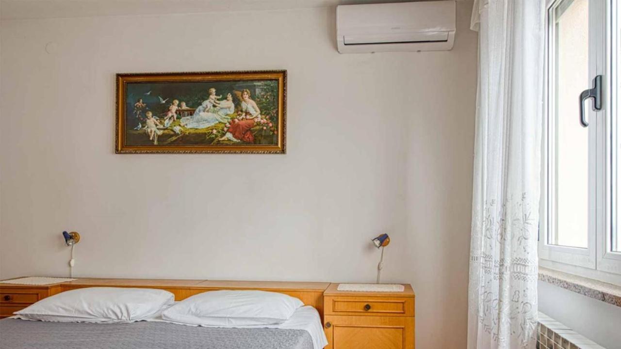 Room Mario 로비니 외부 사진